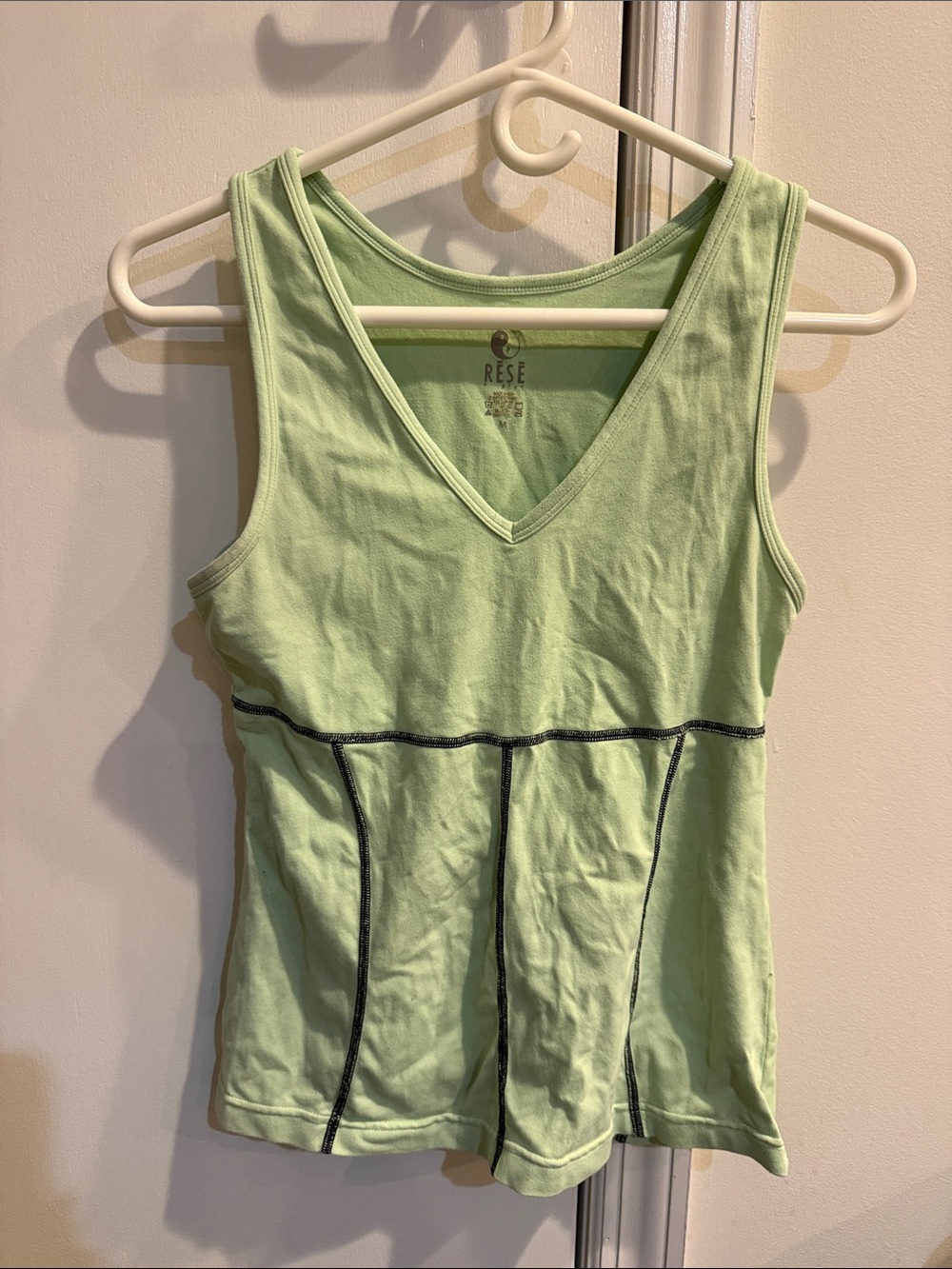Sleeveless Light Green V-Neck Tank Top with Contrast Stitching. Size medium